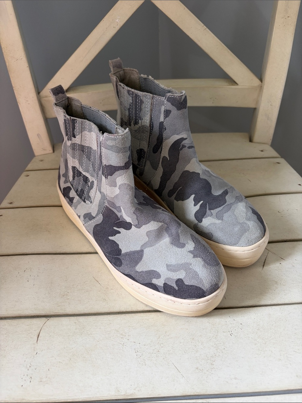 J Slides Grey Camo Slip-On Chelsea Sneakers